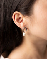 Oval Pearl Earrings